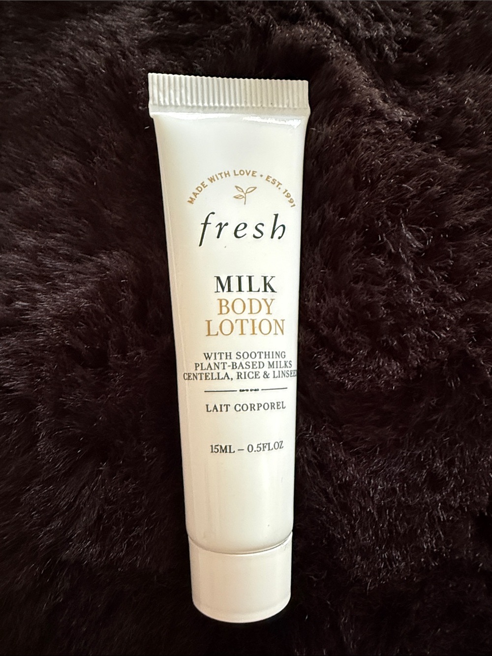 fresh Milk Body Lotion Tube - White & Gold